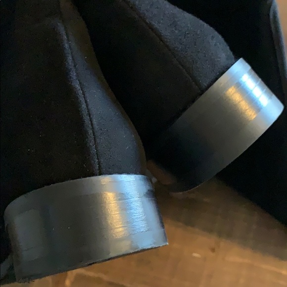 NEW 🌑 STUART WEITZMAN Hilo Suede Boot - Picture 5 of 8